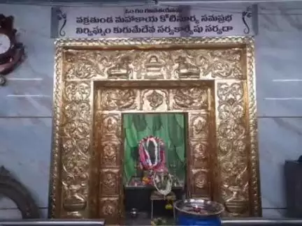ఉరవకొండ: ఉరవకొండ :బెళుగుప్ప  శ్రీ విఘ్నేశ్వర స్వామి దేవాలయంలో భక్తిశ్రద్ధలతో సంకష్టహర చతుర్థి పూజలు