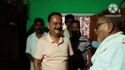 নগাঁও: উত্তৰ চাংচকি গাঁও পঞ্চায়তৰ সদ্য প্ৰয়াত দীপিকা গোঁহাই আকস্মিক মৃত্যু হোৱাত বিধায়ক উপস্থিত হৈ সমবেদনা জনাই