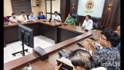 त्योंथर: रीवा कलेक्टर ने त्यौंथर तहसीलदार को सीएम हेल्पलाइन की लंबित शिकायतों का जल्द निराकरण करने का निर्देश दिया