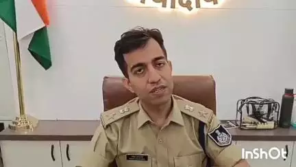ग्यारसपुर: विदिशा मार्ग पर तेज़ रफ़्तार कार से बचने के प्रयास में अनियंत्रित होकर गिरी बाइक, चालक हुआ घायल