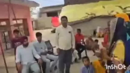 निघासन: भगवंतनगर गुलरा में पुलिस की तोड़फोड़ पर मचा बवाल, विधायक ने लिया संज्ञान, पब्लिक एप की खबर का हुआ असर, दारोगा लाइन हाजिर