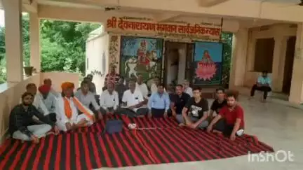 चित्तौड़गढ़: कुमार नगर देवनारायण मंदिर में न्यास कमेटी की वार्षिक बैठक में मेले के कार्यक्रमों को दिया गया अंतिम रूप