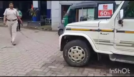 ସମ୍ବଲପୁର ମ୍ୟୁନିସିପାଲଟି: ସିଂହପାଲି  ଓ କରମଟୋଲୀ ଅଞ୍ଚଳରେ ଅବକାରୀ ବିଭାଗର ଚଢାଉ କରି ମଦ ଜବତ , ଦୁଇ ଗିରଫ