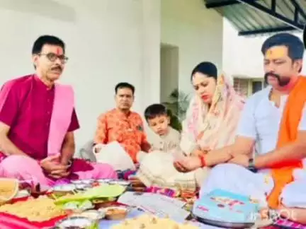 थांदला: थांदला में एसडीओपी निवास पर हुई शिवलिंग की स्थापना, पुलिस परिवार ने की पूजा