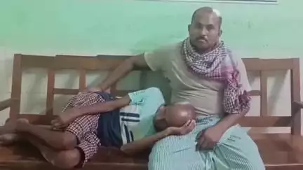 धरहरा: पैसे मांगने पर दुकानदार और उसके बेटे की पिटाई, मामला थाने में दर्ज