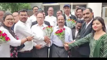 राजिम: नरेंद्र देवांगन नौवीं बार बने गरियाबंद जिला अधिवक्ता संघ के अध्यक्ष
