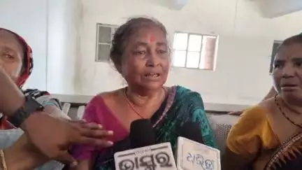 ପୁରୀ ମ୍ୟୁନିସିପାଲଟି: ଅଟୋ ଚାଳକଙ୍କୁ ଦାଦାବଟି ପାଇଁ ହାଣିବା ଘଟଣା ରେ ମେଡିକାଲରେ ପ୍ରତିକ୍ରିୟାରଖିଲେ ଆହତଙ୍କ ମା l