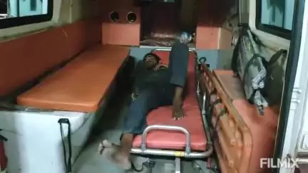 मुरैना: सांक रेलवे स्टेशन के पास रेलवे ट्रैक पर मिला अज्ञात व्यक्ति, उपचार के बाद अस्पताल में भर्ती