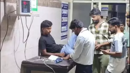नीमच नगर: रामपुरा निवासी युवक को घर के पास सांप ने काटा, हालत बिगड़ने पर ज़िला अस्पताल में भर्ती; इलाज जारी