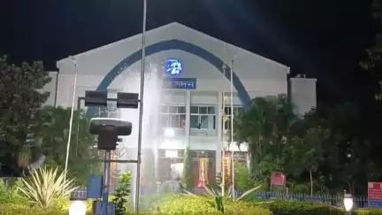 বহরমপুর: বৈশালীনগরের 250 বছরের পুরনো নৃত্য তুলে ধরা হলো আজ অগ্নি ডান্স একাডেমির বার্ষিক অনুষ্ঠানে রবীন্দ্র সদনের মঞ্চে