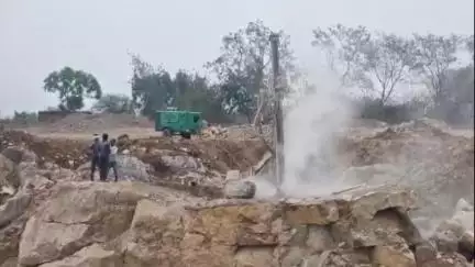 अकलतरा: किरारी गांव में हैवी ब्लास्टिंग से ग्रामीणों का आशियाना उजाड़ा जा रहा, नियमों की जमकर उड़ाई जा रही धज्जियां #jansamasya