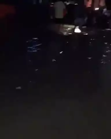 कानपुर: सावन के पहले सोमवार को 2 घंटे की तेज बारिश में परमार के आनंदेश्वर मंदिर के आसपास भरा पानी