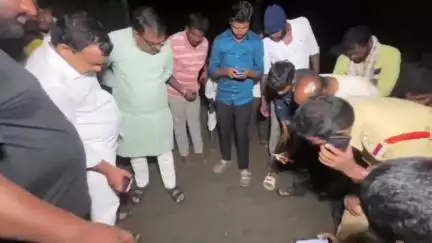 నర్సాపూర్: వరిగుంతం గ్రామ సమీపంలో హత్యకు గురైన ఎస్సీ సెల్ నాయకుడు అనిల్