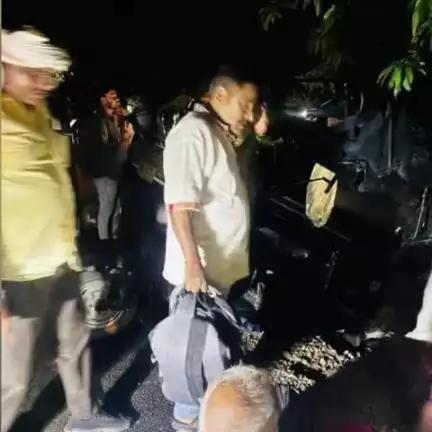 बांसी: बांसी में सड़क दुर्घटना में दो युवकों की मौत, गौतमबुद्धनगर और राप्तीनगर में मातम का माहौल