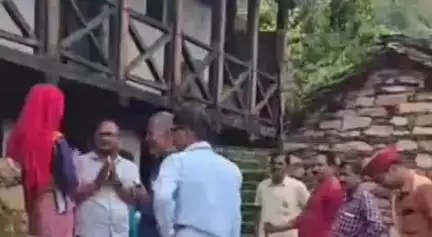 पोखरी: सलना, थाला, रानों वार्ड में जिला पंचायत सदस्यों ने तेज किया प्रचार