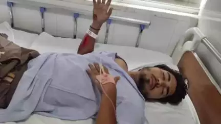 बड़ौत: बड़ौत मुजफ्फरनगर मार्ग पर सड़क हादसे में 2 कांवड़ियों समेत 4 लोग घायल, घायलों को अस्पताल में कराया भर्ती