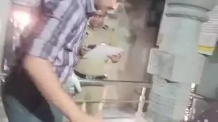 पैठण: वडवाडी येथील बालाजी मंदिरात दानपेटी फोडून तीस हजार रुपये चोरट्याने केले लंपास