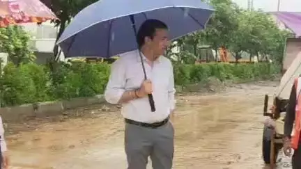 जयपुर: जयपुर शहर व ग्रामीण इलाकों में पिछले 24 घंटे से बारिश का दौर जारी, निचले इलाकों में भरा पानी, कलेक्टर का दौरा