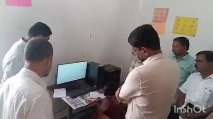 వనపర్తి: విద్యార్థులకు కృత్రిమ మేధస్సుతో కూడిన కంప్యూటర్ విద్యను అందించాలన్న వనపర్తి కలెక్టర్ ఆదర్శ్ సురభి