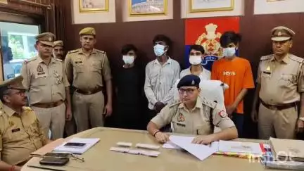 हापुड़: मोदीनगर रोड से पुलिस ने ई-रिक्शा चालक से मारपीट कर ई-रिक्शा, मोबाइल व नगदी लूटने वाले 4 लुटेरों को किया गिरफ्तार