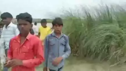 औराई: धर्मपुर हाईस्कूल के पास बागमती नदी में मिला अज्ञात युवक का शव, क्षेत्र में फैली सनसनी