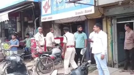 रेवाड़ी: बावल में दिनदहाड़े एसबीआई बैंक में लूट, बदमाश 10 लाख 70 हजार की नकदी लेकर फरार