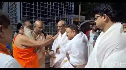 శ్రీశైలం భ్రమరాంబ మల్లికార్జున స్వామి అమ్మ వారం దర్శించుకున్న కేంద్ర మాజీ ప్రధాన ఎన్నికల అదికారి రాజీవ్ కుమార్