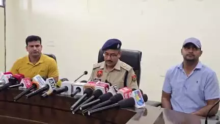 पलवल: पलवल-होडल पुलिस ने गौ तस्कर का किया एनकाउंटर, पैर में लगी गोली, एसपी ने की प्रेस वार्ता
