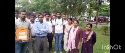 अरवल: बेल्ट्रॉन डाटा एंट्री ऑपरेटर 17 जुलाई से करेंगे अनिश्चितकालीन हड़ताल, डीएम व एसपी को सौंपा ज्ञापन