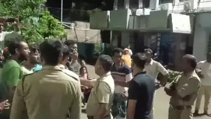 ক্যানিং ১: ক্যানিং মহকুমা হাসপাতালে চিকিৎসার গাফিলতিতে রোগী মৃত্যুর অভিযোগ, উত্তেজনা