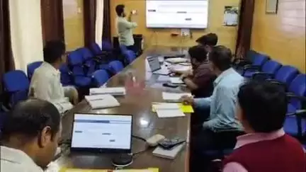 चम्पावत: पंचायत चुनाव 2025: चंपावत में मतदान कार्मिकों का द्वितीय रेंडमाइजेशन सम्पन्न