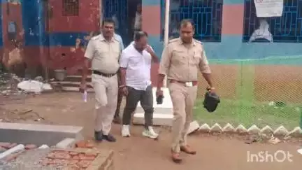 পান্ডুয়া: নকল লটারি টিকিট বিক্রির অভিযোগে পান্ডুয়া ষ্টেশন সংলগ্ন টোটো স্ট্যান্ড থেকে গ্রেফতার এক,