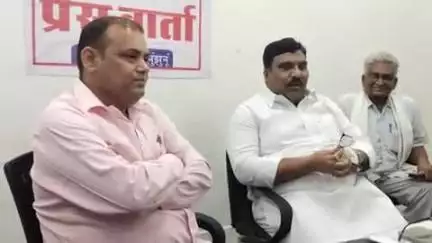 झुंझुनू: राजस्थान कांग्रेस के अल्पसंख्यक प्रदेश MD चोपदार ने सूचना केंद्र परिसर में पत्रकारों से मुलाकात की, जानी उनकी समस्याएं