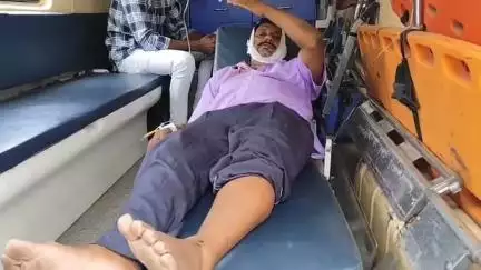 పెద్దపల్లి: సుల్తానాబాద్ మండలంలోని సుగ్లాంపల్లిలో ఇరువు వర్గాలు కత్తులతో దాడి ఒకరు మృతి ఐదుగురికి తీవ్ర గాయాలు