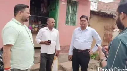 जगदीशपुर: जगदीशपुर में मतदाता सूची के लिए डोर-टू-डोर कैंप का एसडीएम ने किया निरीक्षण