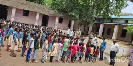 डही: डही में नशा मुक्ति जागरूकता अभियान के तहत पुलिस ने चलाया अभियान, स्कूलों में छात्रों को दिलाई शपथ