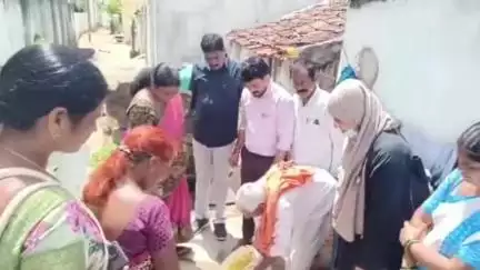 అదిలాబాద్ అర్బన్: సీజనల్ వ్యాధులు ప్రబలకుండా ప్రతి ఒక్కరూ వ్యక్తిగత, పరిసరాల పరిశుభ్రత పాటించాలి: మున్సిపల్ కమిషనర్ సీవీఎన్ రాజు