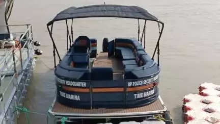 जिले में सरयू नदी में नौका विहार के लिए आई स्पेशल बोट, VVIP और विदेशी मेहमान कर सकेंगे नौका विहार