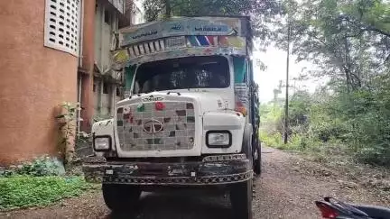 दिग्रस: तालुक्यातील तूपटाकळी येथे रेतीची चोरटी वाहतुक करणारा टिप्पर जप्त, महसूल विभागाची कार्यवाही