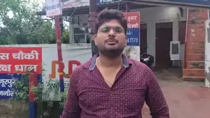 चांदपुर: नूरपुर में भरी आंधी बारिश के चलते गिरा पेड़, दीपक चौहान की गाड़ी पर गिरने से बची जान