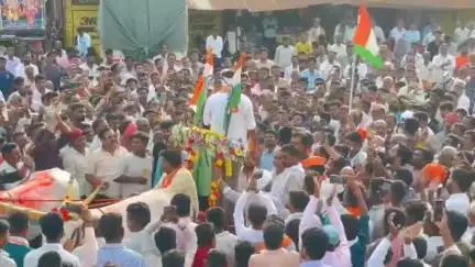 महागाव: रस्ता अडविल्याप्रकरणी बच्चू कडूसह १२ जणांवर महागाव पोलीस ठाण्यात गुन्हे दाखल