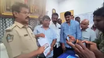 MLA సుధీర్ రెడ్డి పై సోషల్ మీడియాలో దుష్ప్రచారం చేస్తున్న వారిపై చర్యలు తీసుకోవాలని DSP నరసింహమూర్తికి వినతి