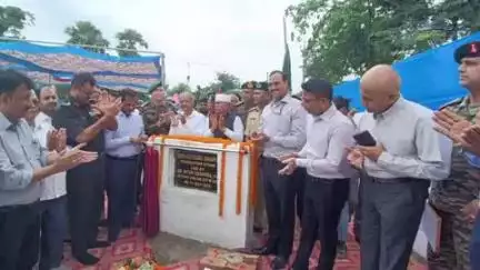 छपरा: मुफ्फसिल थाना के सामने डीएम और वरीय एसपी की मौजूदगी में ईसीएचएस पॉली क्लीनिक का हुआ भूमिपूजन