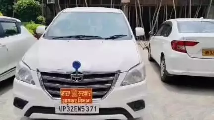 मुरादाबाद: आयकर विभाग ने शहर के चार स्थानों पर की बड़ी छापेमारी, करोड़ों रुपए की कर चोरी की जानकारी पर की कार्रवाई