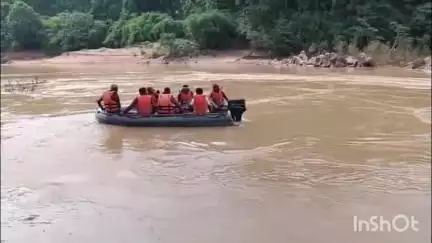 जगदलपुर: तिरिया संगम में पिकनिक मनाने के दौरान गहरे पानी में जाने से एक युवक डूबा, दूसरे ने जैसे-तैसे बचाई जान