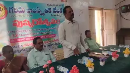 విశాఖపట్నం: నాటికీ నేటికీ ప్రజలకు దగ్గరగా  సేవలను అందిస్తున్నది ఆకాశవాణి..
-- విశ్రాంత వ్యాఖ్యాత, కవి డాక్టర్ బండి సత్యనారాయణ.