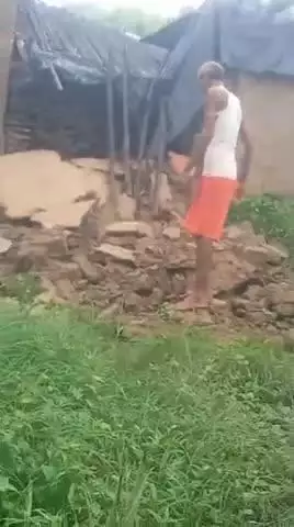 कोटा ग्रामीण इटावा सिनोता ग्राम पंचायत में तेज बारिश के कारण मकान डह गया