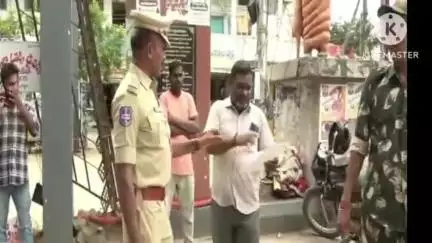 మంచిర్యాల: వాహనదారులు నెంబర్ ప్లేట్ సరిగా లేకుండా రోడ్లపై తిరుగుతే కఠిన చర్యలు తీసుకుంటామని హెచ్చరించిన మంచిర్యాల ఏసిపి ప్రకాష్