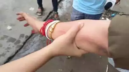 কৃষ্ণনগর ১: কৃষ্ণনগরে SFI ও DYFI এর SP অফিস অভিযান ঘিরে রণক্ষেত্র কৃষ্ণনগর, আহত পুলিশ কর্মী