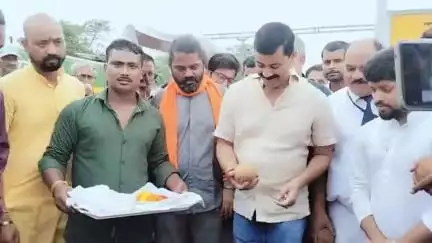 গোয়ালপোখর ২: চাকুলিয়া থানার কানকি রেল স্টেশনের উন্নীতকরণের কাজের শিলান্যাস করলেন সাংসদ কার্তিক চন্দ্র পাল